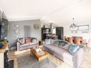 Alde Lodge by The Suffolk Cottage Collection